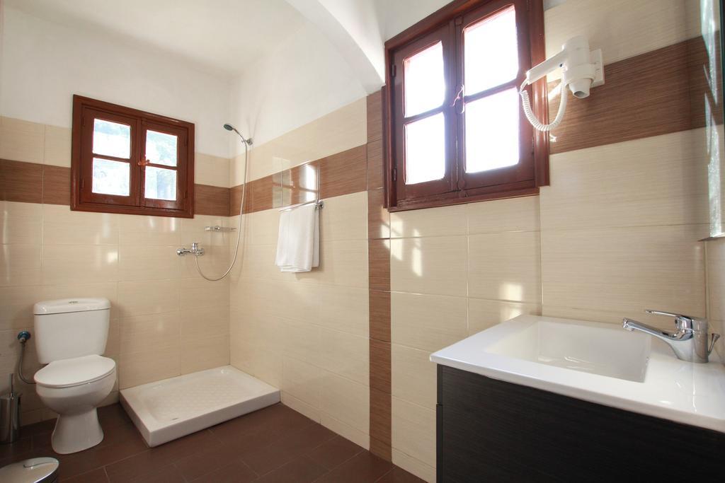 Traditional Apartments Alexandra Megisti Phòng bức ảnh